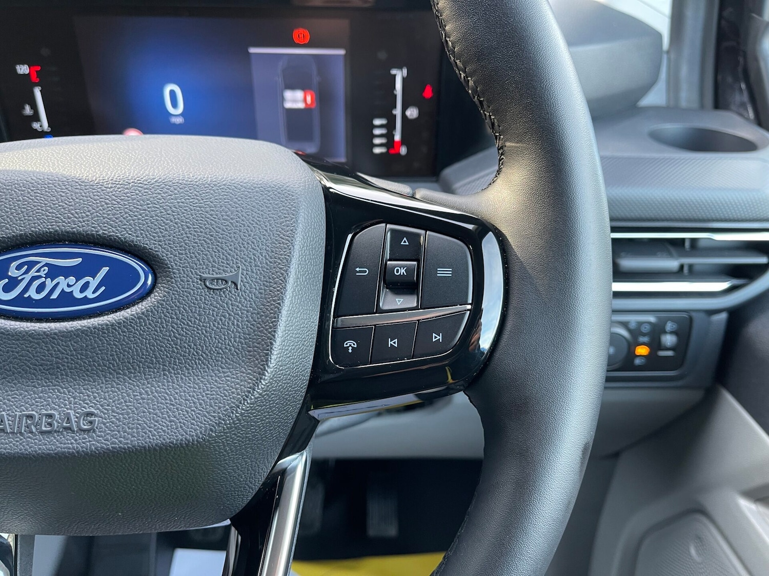 Used Ford Transit Custom 2024 for sale - 77719072: Photo 24