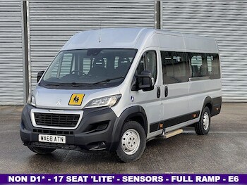 Used Peugeot Boxer 2018 for sale - 75423018: Photo