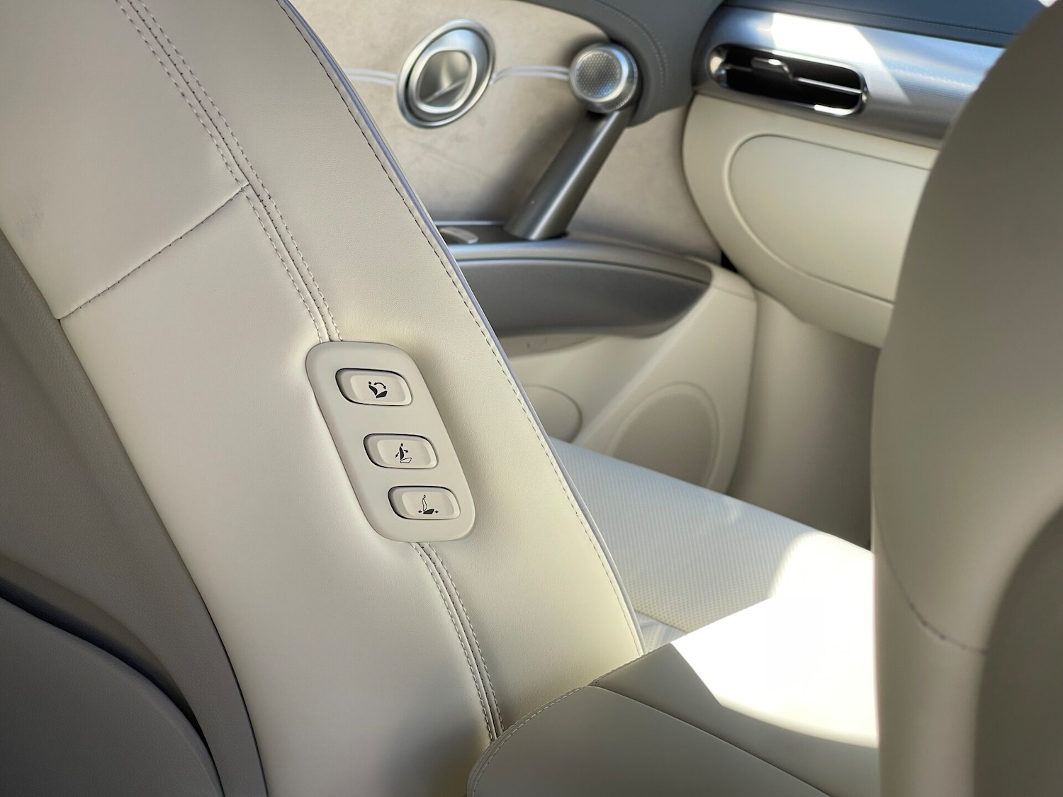 Used Genesis GV60 2025 for sale - 78108255: Photo 26