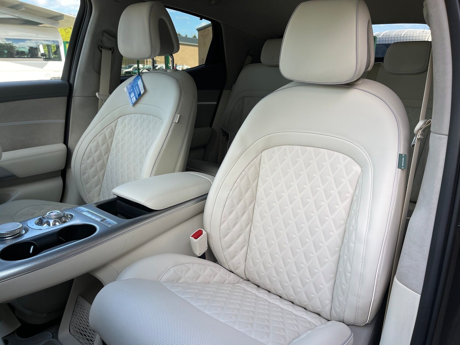 Used Genesis GV60 2025 for sale - 78108255: Photo 5