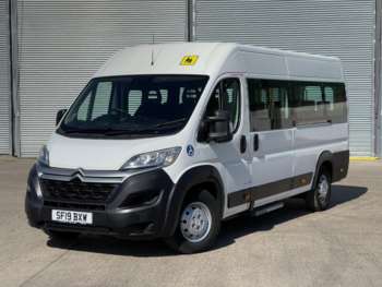 2019 (19) - L4H2 BLUEHDI 17 SEAT LIGHTWEIGHT NON D1 MINIBUS E6 with Parking sensors 5-Door