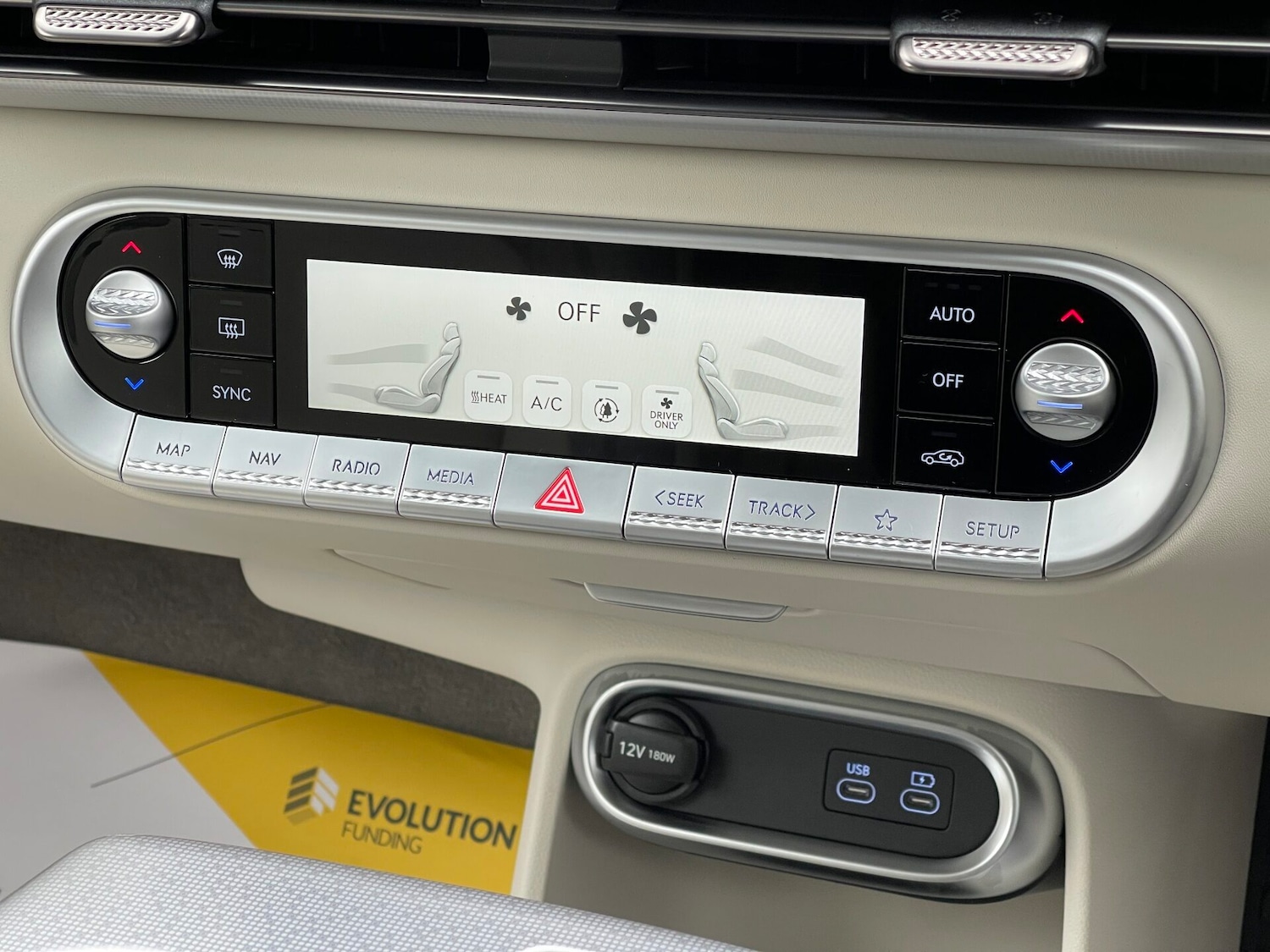 Used Genesis GV60 2025 for sale - 77502838: Photo 33