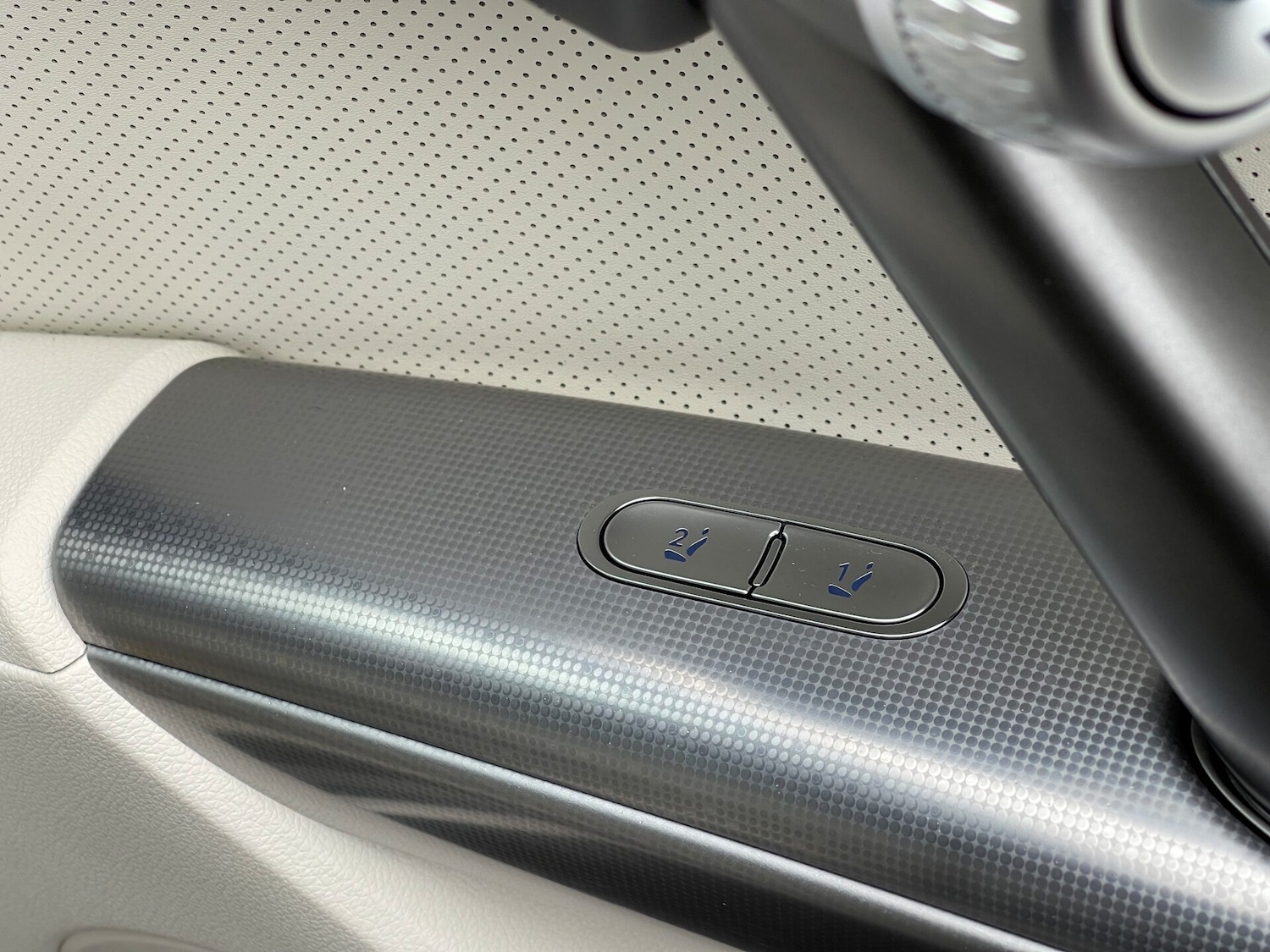 Used Genesis GV60 2025 for sale - 77502838: Photo 37