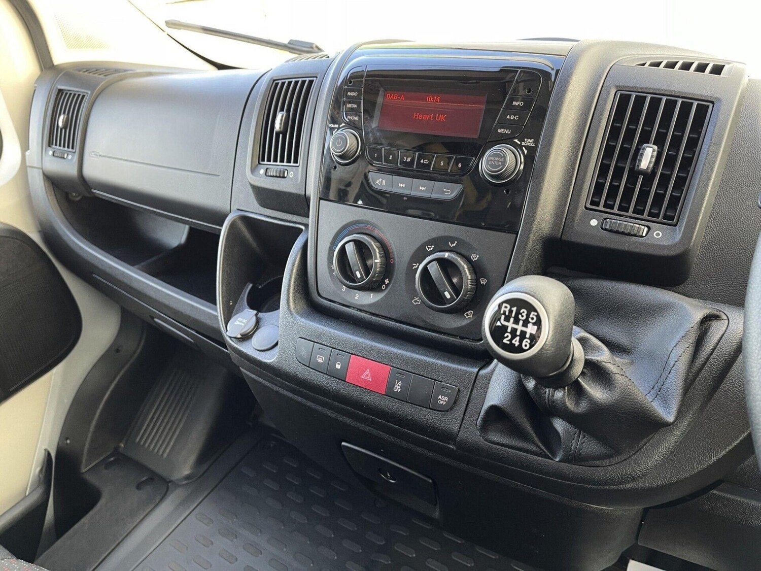 Vehicle 29