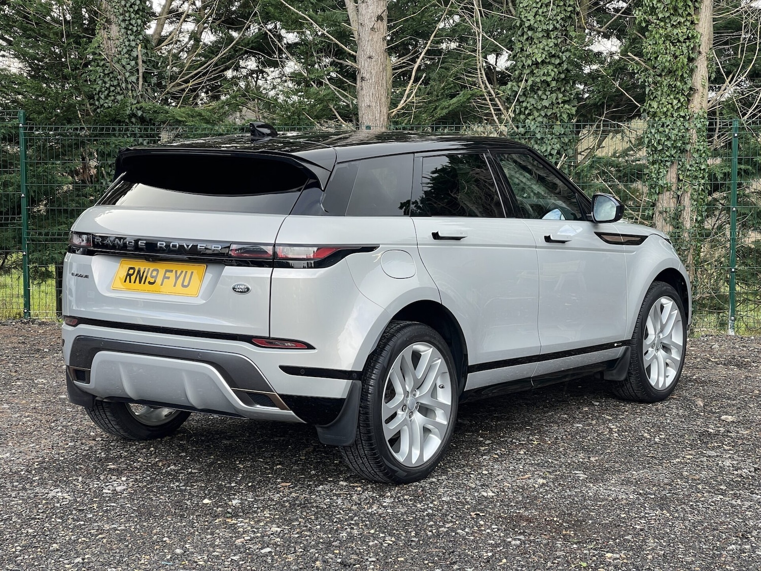 Used Land Rover Range Rover Evoque 2019 for sale - 77571184: Photo 2