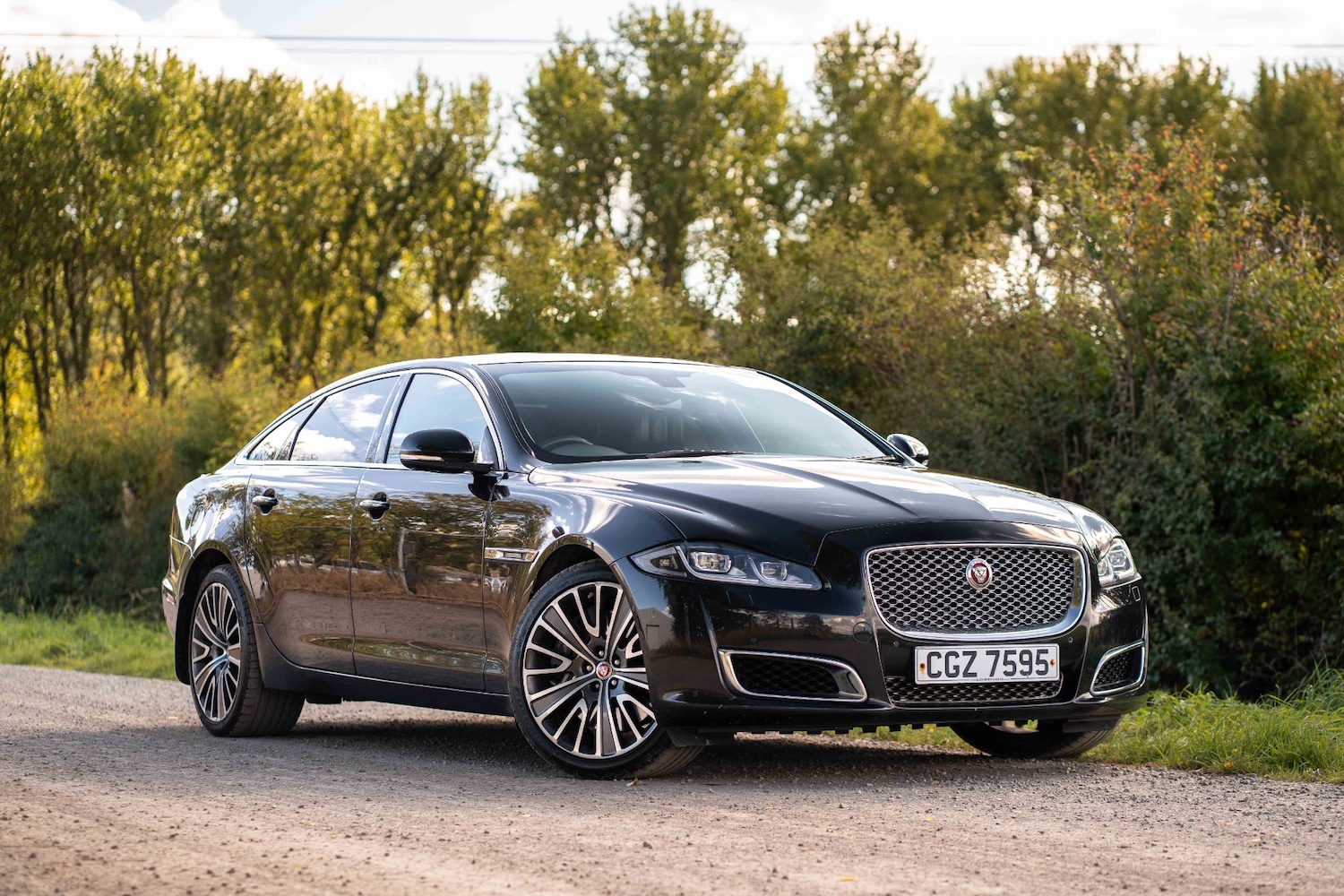 Used Jaguar XJ 2016 for sale - 76070517: Photo 1