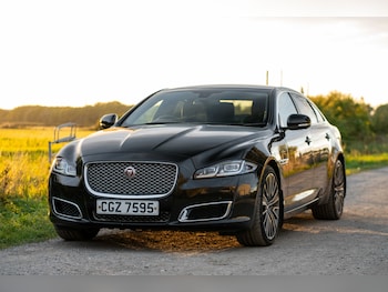 Used Jaguar XJ 2016 for sale - 76070517: Photo 2