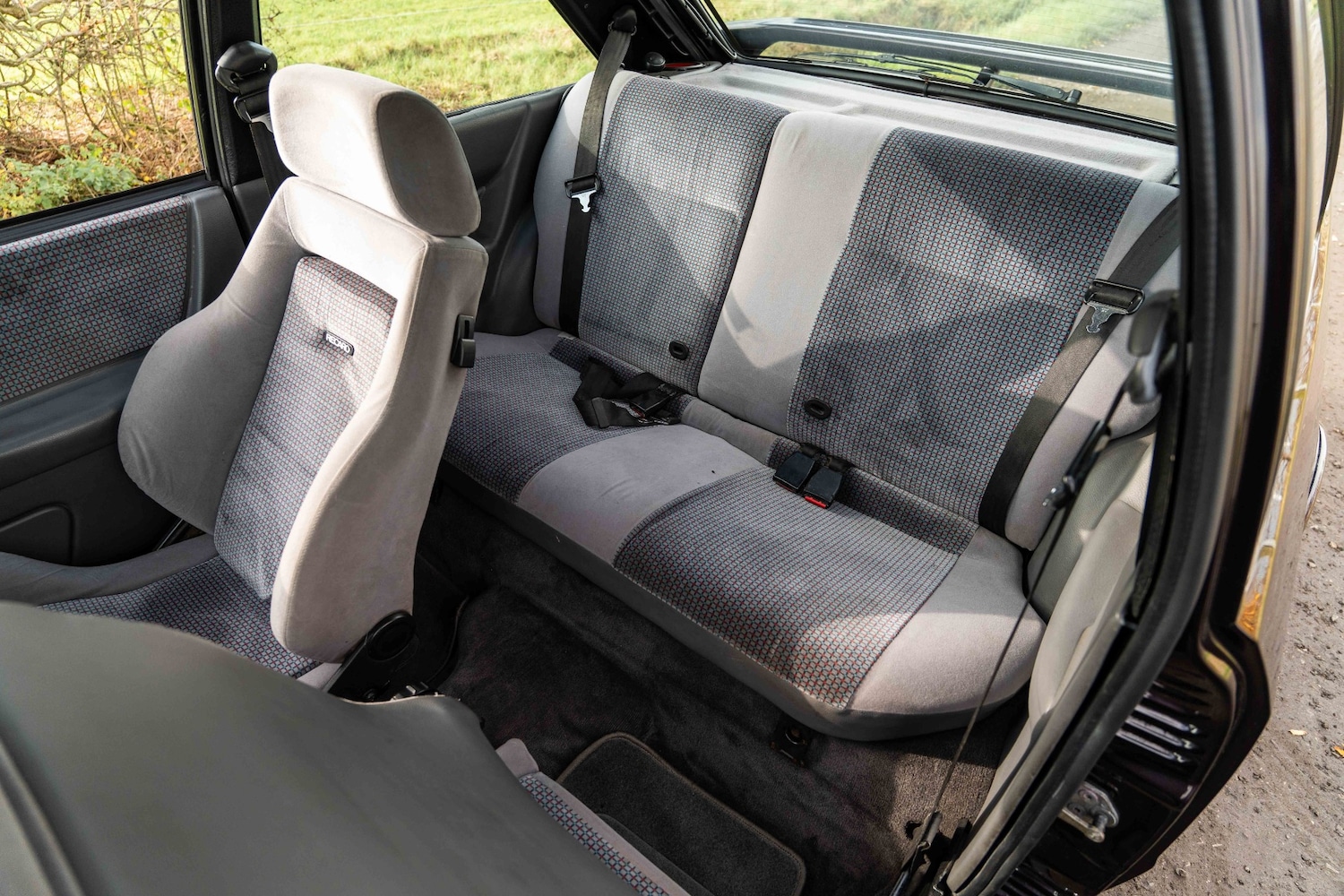 Used Ford Escort 1989 for sale - 76590248: Photo 16