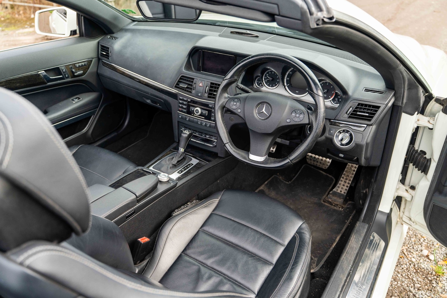 Used Mercedes-Benz E Class 2011 for sale - 76590226: Photo 10