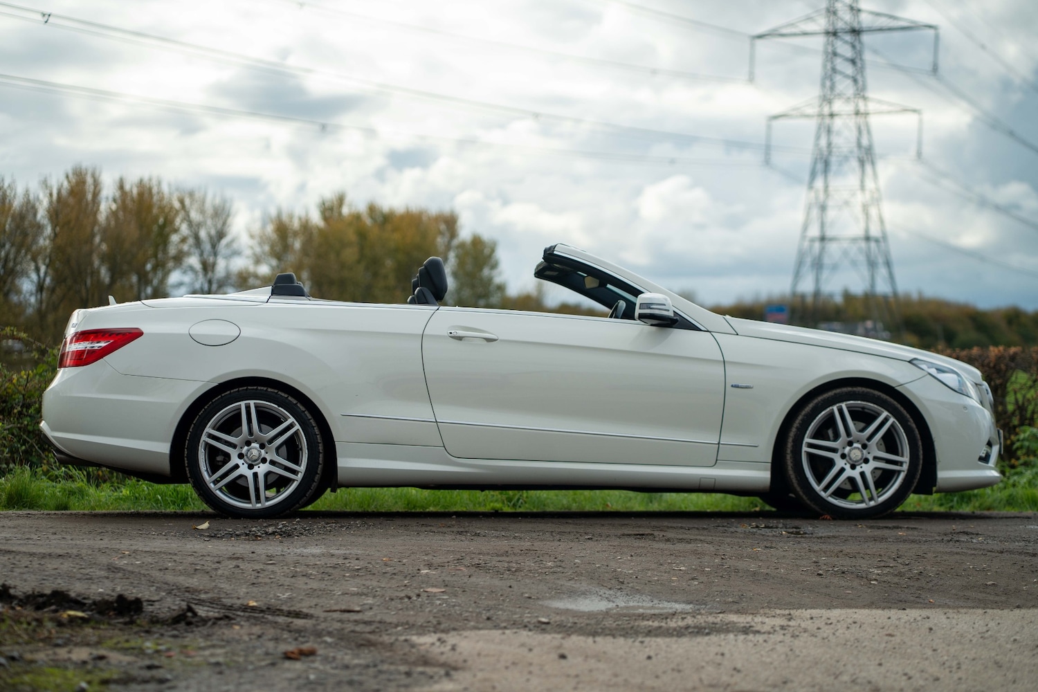 Used Mercedes-Benz E Class 2011 for sale - 76590226: Photo 4