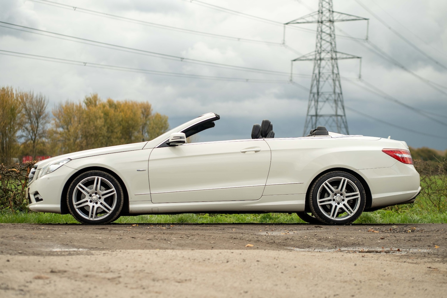 Used Mercedes-Benz E Class 2011 for sale - 76590226: Photo 8