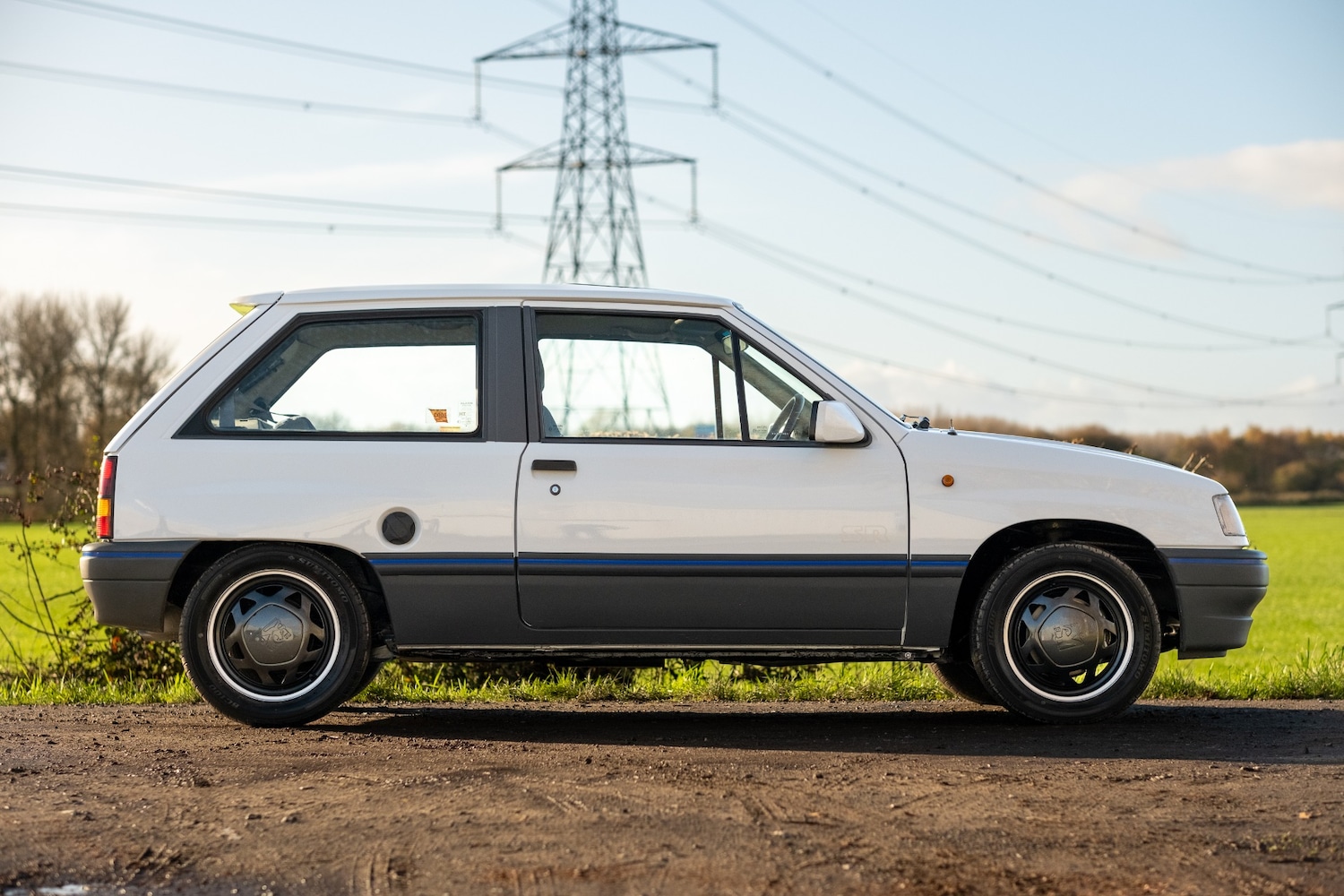 Used Vauxhall Nova 1991 for sale - 76594688: Photo 3