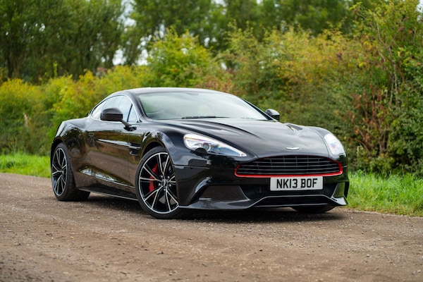 Used Aston Martin Vanquish 2013 for sale - 75869519: Photo 1