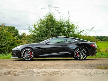 Used Aston Martin Vanquish 2013 for sale - 75869519: Photo