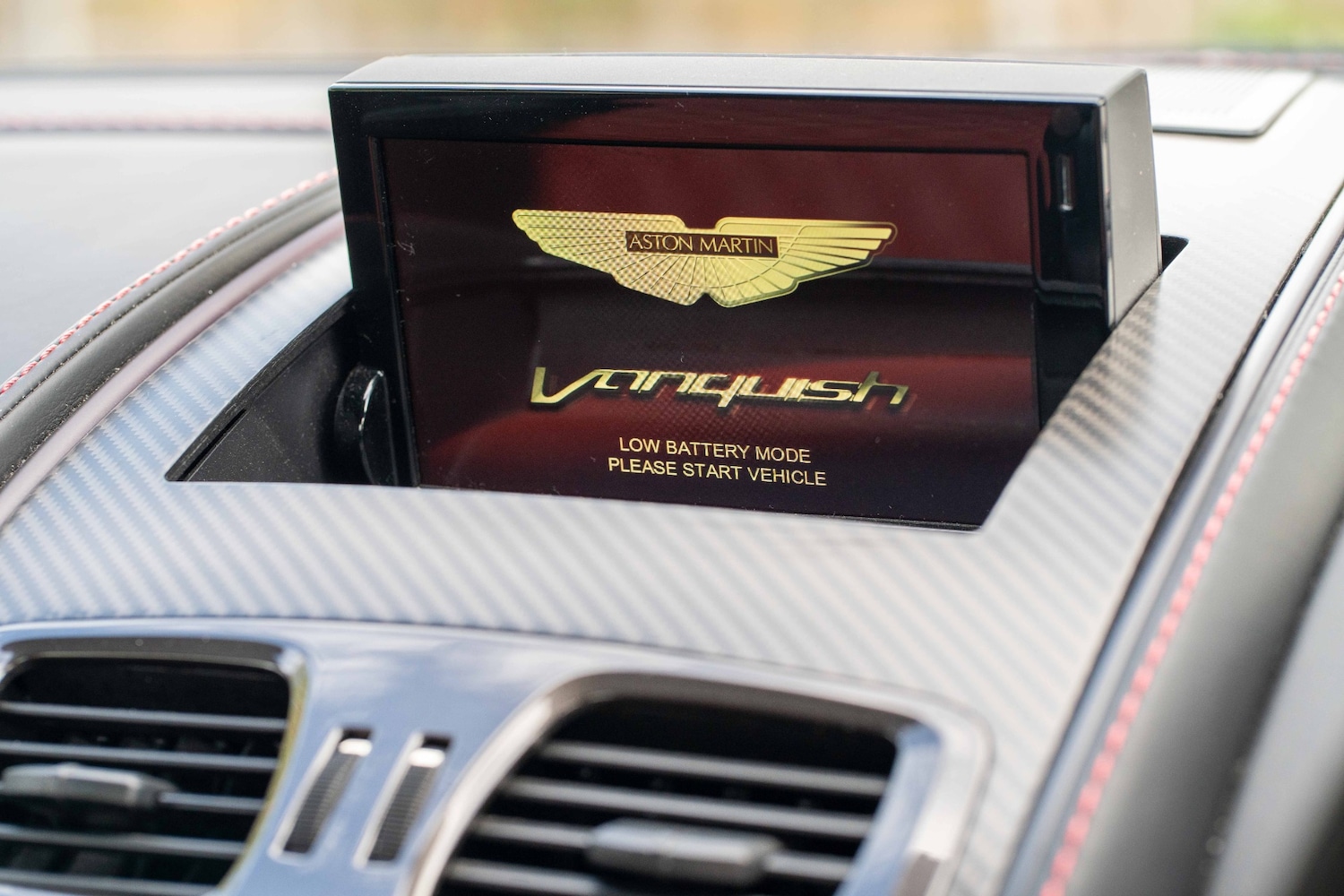 Used Aston Martin Vanquish 2013 for sale - 76594647: Photo 11