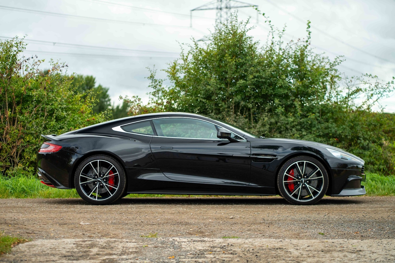 Used Aston Martin Vanquish 2013 for sale - 76594647: Photo 3