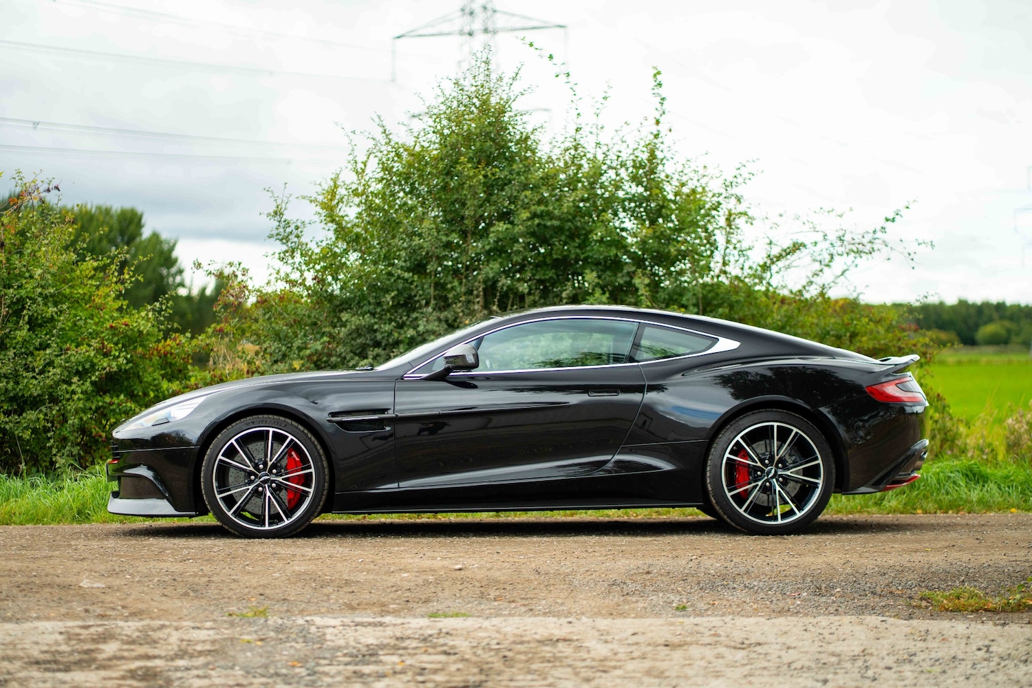 Used Aston Martin Vanquish 2013 for sale - 76594647: Photo 8