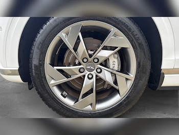 Used Genesis GV70 2023 for sale - 78893641: Photo