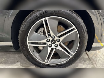 Used Genesis GV70 2025 for sale - 78890644: Photo
