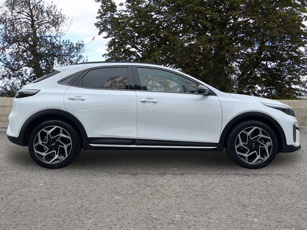 Used Kia XCeed 2025 for sale - 76286544: Photo 3