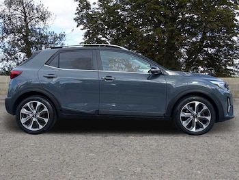 Used Kia Stonic 2021 for sale - 76447269: Photo