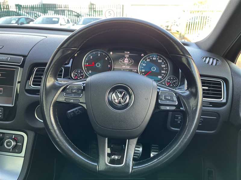 Used Volkswagen Touareg 2016 for sale - 76928283: Photo 15