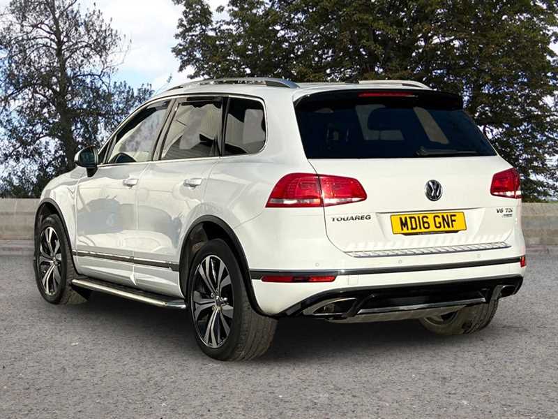 Used Volkswagen Touareg 2016 for sale - 76928283: Photo 2