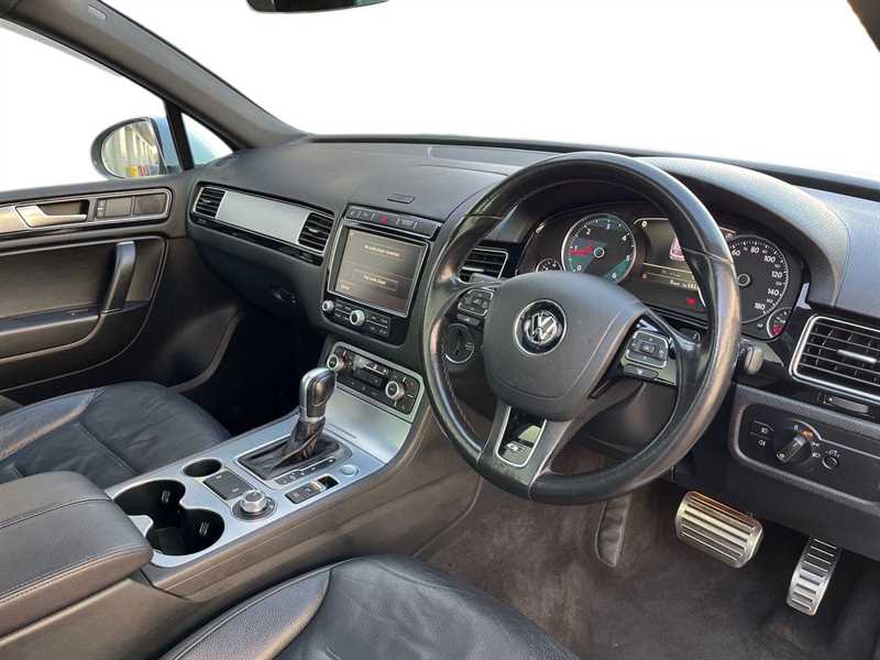 Used Volkswagen Touareg 2016 for sale - 76928283: Photo 8