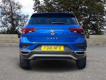 Used Volkswagen T-Roc 2018 for sale - 78868670: Photo