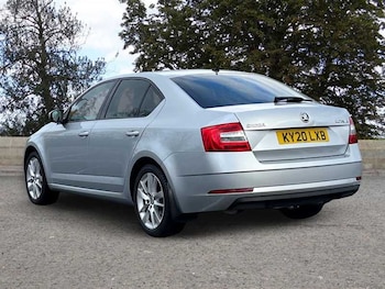 Used Skoda Octavia 2020 for sale - 76717753: Photo