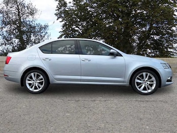 Used Skoda Octavia 2020 for sale - 76717753: Photo
