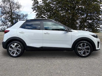 Used Kia Stonic 2023 for sale - 78472730: Photo