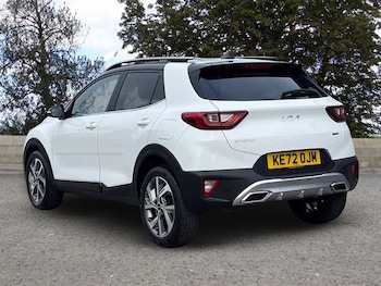 Used Kia Stonic 2023 for sale - 77512985: Photo