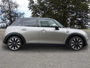 Used MINI Hatch 2016 for sale - 79256978: Photo