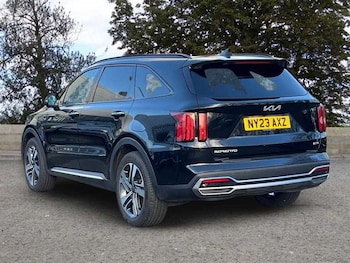 Used Kia Sorento 2023 for sale - 76705796: Photo