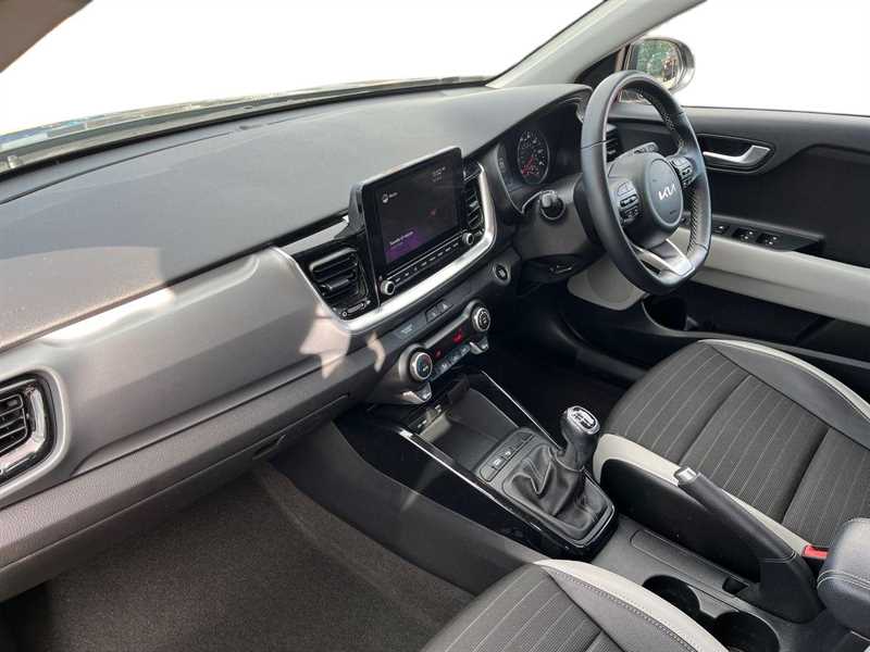 Used Kia Stonic 2021 for sale - 76155130: Photo 7