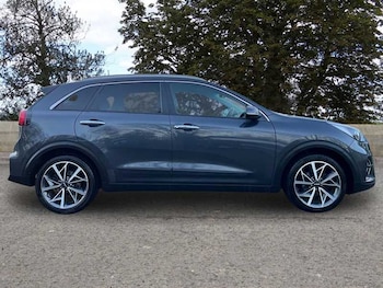 Used Kia Niro 2020 for sale - 76928304: Photo