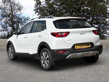 Used Kia Stonic 2025 for sale - 79117715: Photo