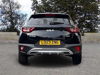 Used Kia Stonic 2023 for sale - 79108653: Photo