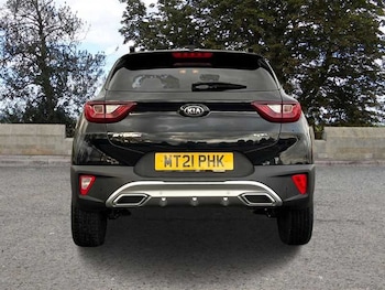 Used Kia Stonic 2021 for sale - 76447279: Photo