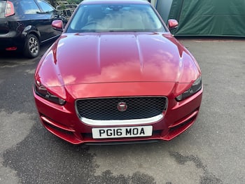 Used Jaguar XE 2016 for sale - 79854433: Photo