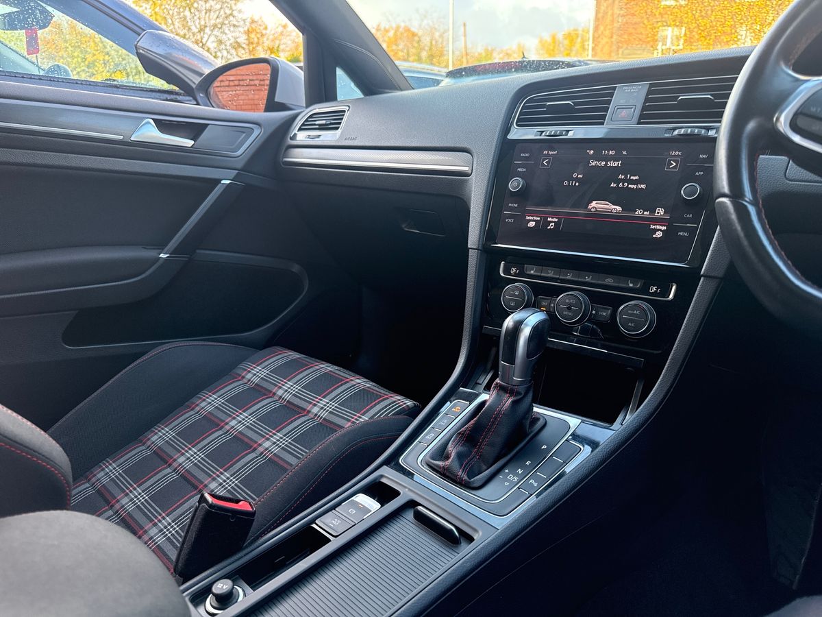 Used Volkswagen Golf 2018 for sale - 76462194: Photo 17