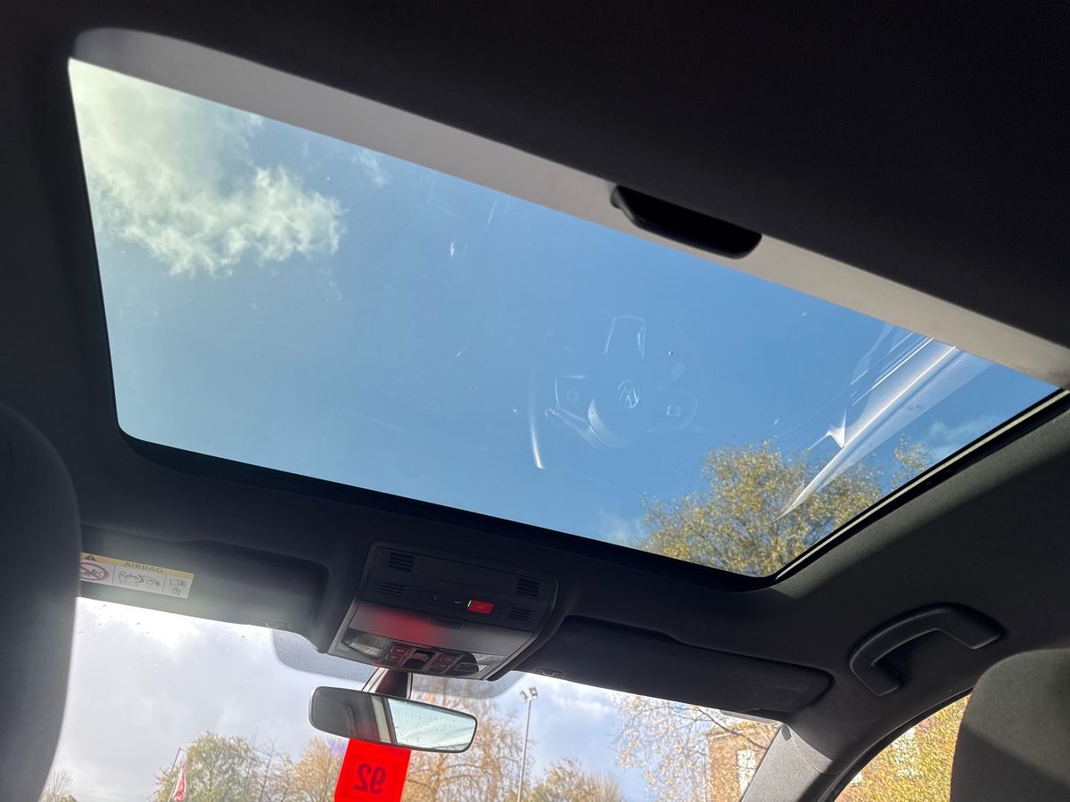 Used Volkswagen Golf 2018 for sale - 76462194: Photo 24