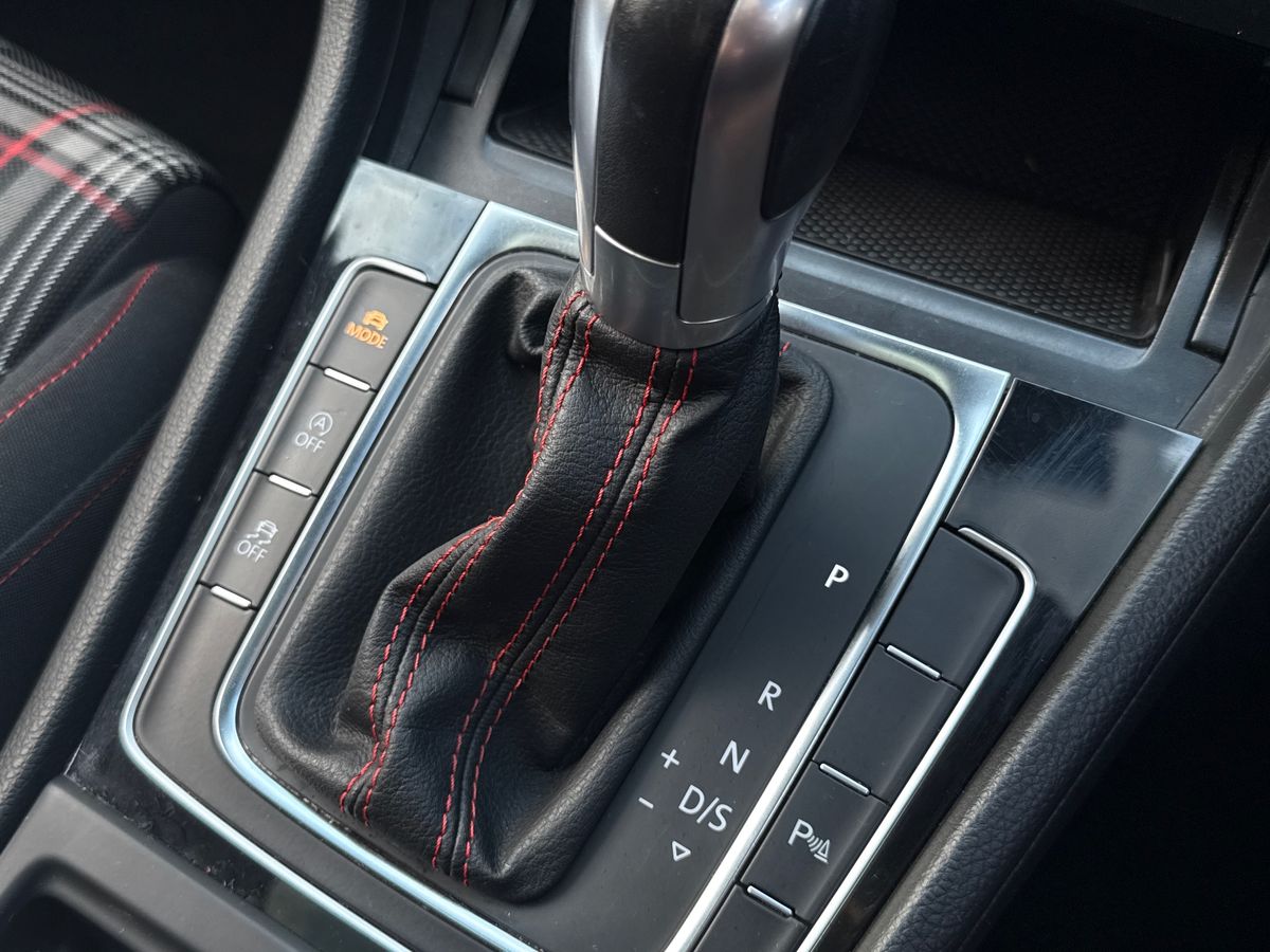 Used Volkswagen Golf 2018 for sale - 76462194: Photo 36