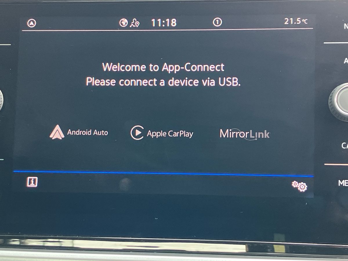 Used Volkswagen T-Roc 2023 for sale - 76206974: Photo 11