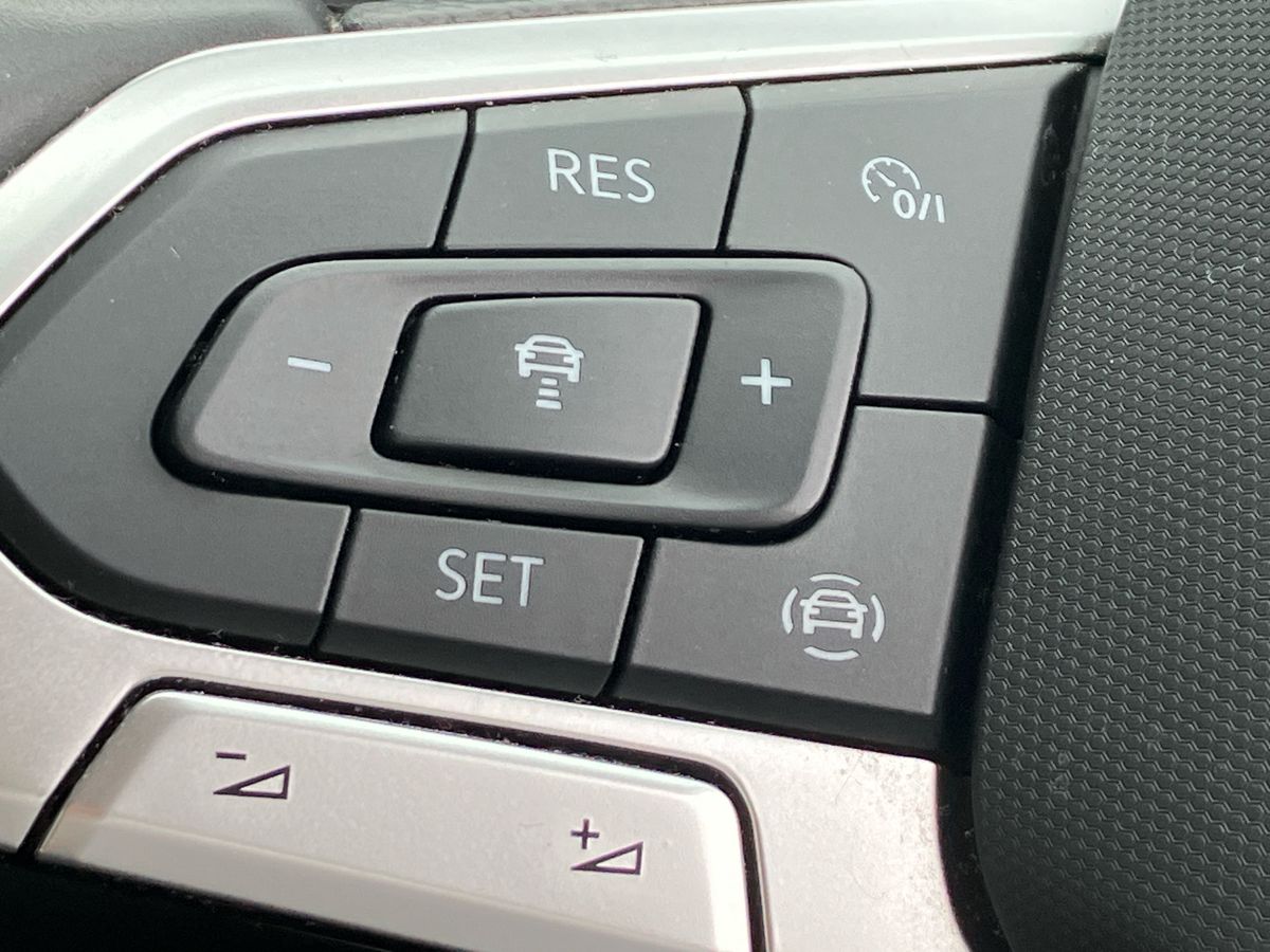 Used Volkswagen T-Roc 2023 for sale - 76206974: Photo 16