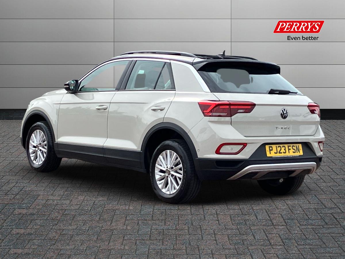 Used Volkswagen T-Roc 2023 for sale - 76206974: Photo 2