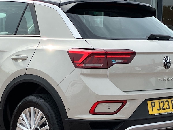 Used Volkswagen T-Roc 2023 for sale - 76206974: Photo 29