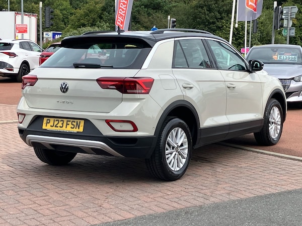 Used Volkswagen T-Roc 2023 for sale - 76206974: Photo 37