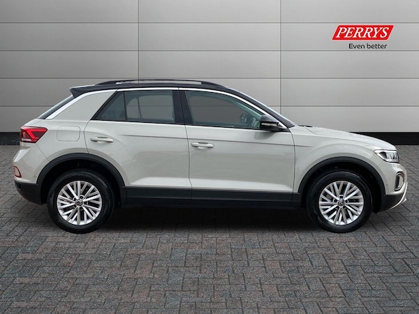 Used Volkswagen T-Roc 2023 for sale - 76206974: Photo 3
